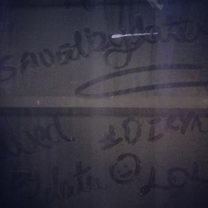annesfashion's tweet photo. @digiceltt I'm not seeing my twitter post for my past2challenges #savedbydata #windowwriting http://t.co/T4F421HzlP http://t.co/PqGRefb03B