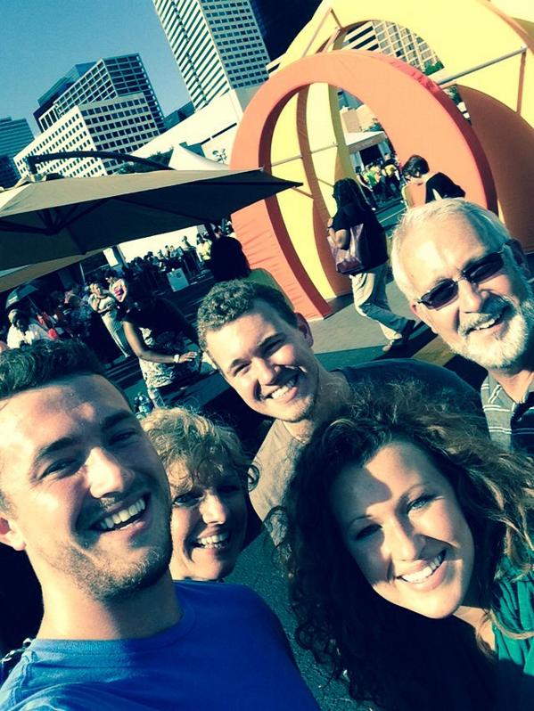 Andysoffagain's tweet photo. Anderson family at Oprah! #LifeYouWantHOU http://t.co/pLWoczksTX