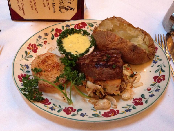NormandieFarm's tweet photo. Bet you stopped scrolling. http://t.co/eSNvEfRM9K
