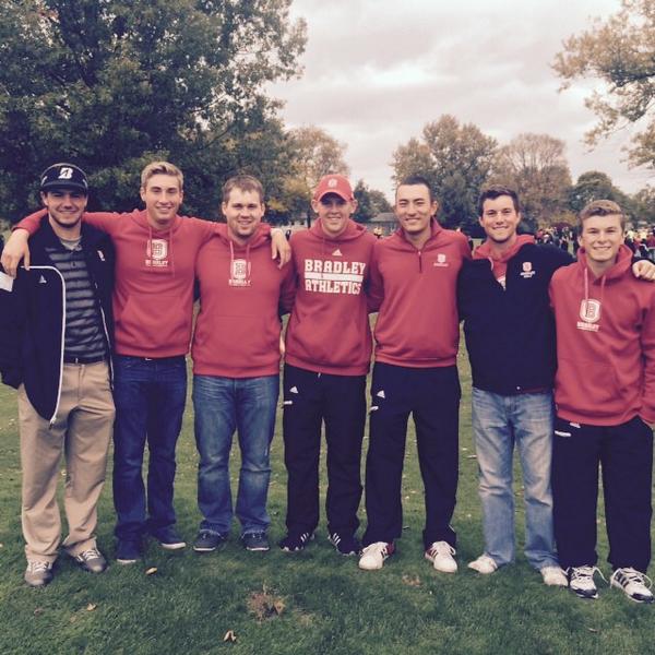 BUMensGolf's tweet photo. #BravesCup14 #RedGames http://t.co/lb8gu2yktu