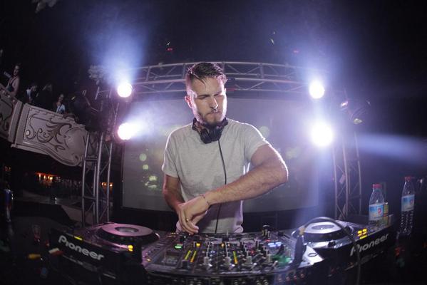 Do you even @Blitzkrieg_ZA? Hope you brought a second pair of undies! #valedictory #dreamerlive <a href="/TheSideShowCT/">FNSS</a>