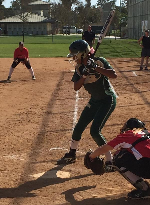 ABGoldFastpitch's tweet photo. AB Gold playing in the sunshine in Huntington Beach. Go AB! http://t.co/XxgNnYoydI