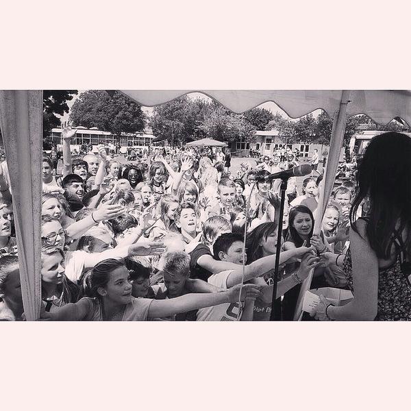 emmamcgann's tweet image. Throwback to this years Summer Tour ☀️💗☀️💗