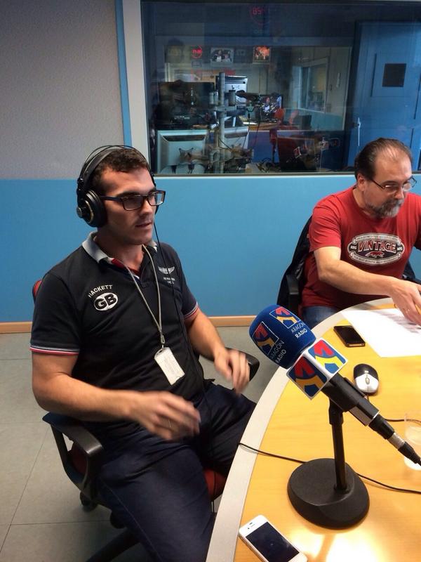 Hammersea's tweet photo. Hoy nos han invitado para hablar de #buceo en #aragonradio. Pronto os paso la grabación ha estado bien. #hammersea http://t.co/YsXCOj1CkQ