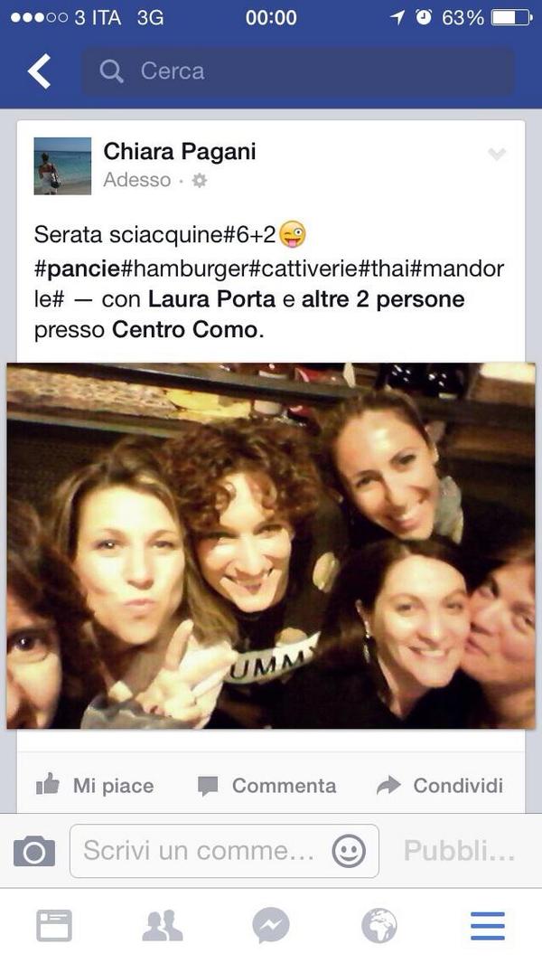 ClaFasola's tweet photo. Serata sciacquine 6+2 @chiarafresshy  
#mysticburgher #ComoCentro 
YummyGirls  Neverending Story♡ http://t.co/vPJxlagCcv