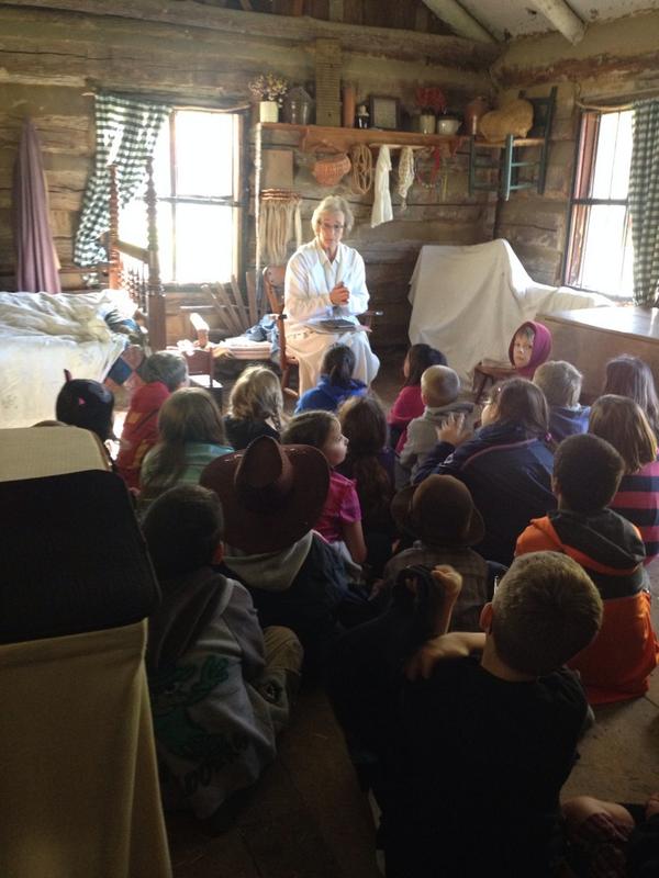 Taylor_NaveISU's tweet photo. Field Trip Day for the 2nd graders at DeVaney! Such a fun day at Fowler Park #ISUTotal @jlynn0220 http://t.co/uGNUPHUNgY