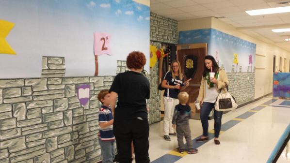 jvwashamcms's tweet photo. Join us for family night and book fair http://t.co/pNIQU0Zzat