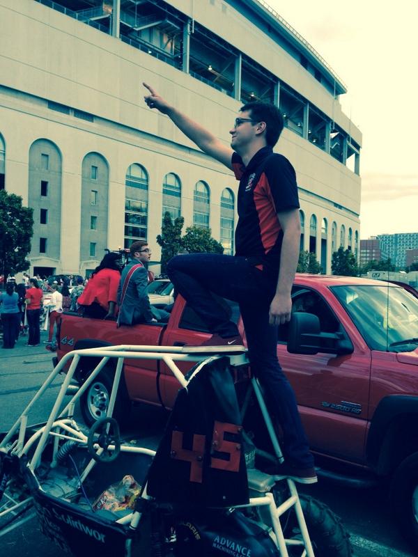 OhioStateBaja's tweet photo. Let's get this show on the road! #OSUHomecomingParade http://t.co/0i77SS6vKf