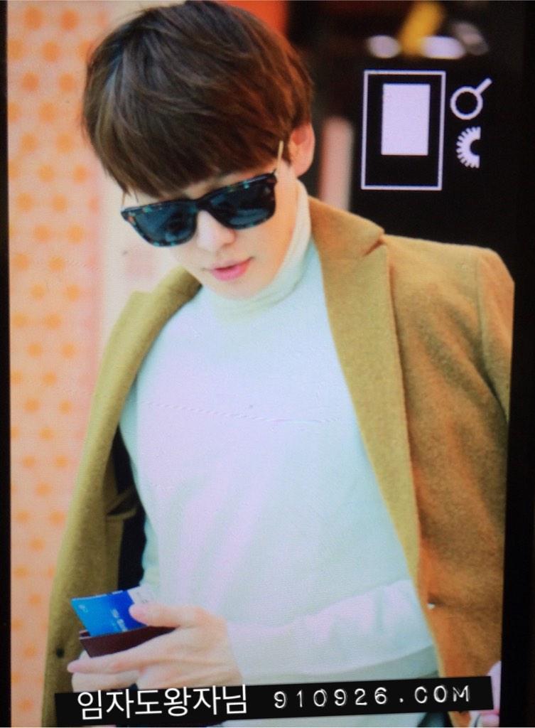 B0M4DEMCMAAMMJC.jpg:large