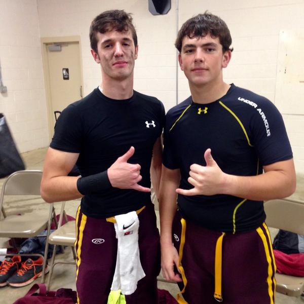 ZKreidler's tweet photo. #almostmatching #stillworeitbetter @RSympson89 http://t.co/z61D1hLmF1