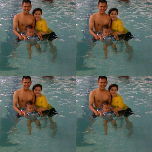 Berdua kita lewati jalan yg berliku , tajam !!!!selmat pg pacarku :*