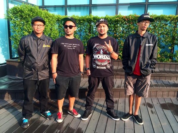 Fade2Black <a href="/Fade2Black/">Philip Gose</a> akan promo single terbaru "Pasti Bisa" lho di IMS_NET <a href="/NIZTO/">Roy Yudhi Prasetyo</a> @lezzano <a href="/TitzGomez/">Tito Budi Dwinanto</a> <a href="/SantozAriego/">Santoz Ariego</a>