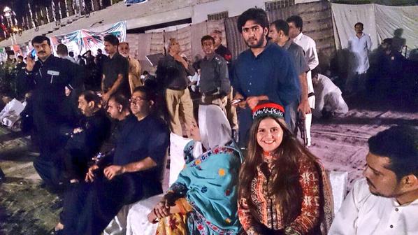 Owais_Muzaffar's tweet photo. @BBhuttoZardari @HaqJiyala @BakhtawarBZ @falamb3 @fawadchaudhry http://t.co/La2h3t7ND4 @BilawalHouseKhi @vajeesh #18OctPPPJalsa #BBZ