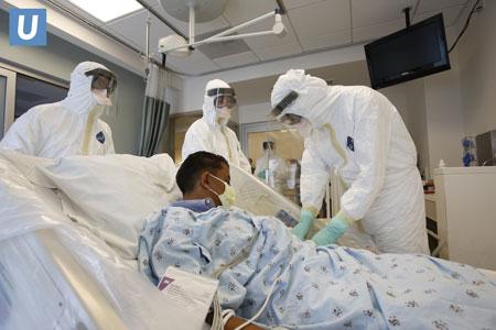 UCLAHealth's tweet photo. Ronald Reagan UCLA Medical Center holds #Ebola preparedness exercise http://t.co/CJOLgjmj9k http://t.co/Y6C09B9bIU