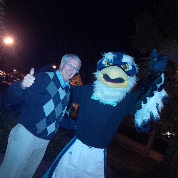 GoUNCW's tweet image. We're getting ready to welcome the Sammy statue back to our nest (with the chancellor &amp;amp; Sammy himself, of course!)