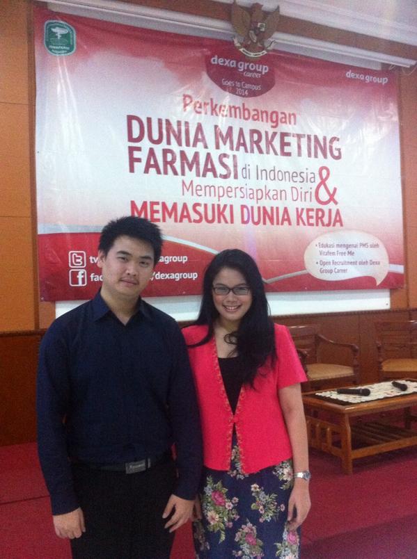dexagroupcareer's tweet photo. Erwin dan Faradilla adalah MC untuk rangkaian acara #DexaGroupGoesToCampus di UP. 😊 http://t.co/v4lUJlG0Ux