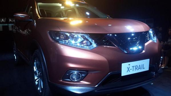 Nissan All New X-TRAIL
2.0L MANUAL Rp.383.800.000
2.0L CVT Rp.415.000.000
2.5L CVT Rp. 433.500.000