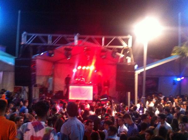 Optimusbass's tweet photo. Comienza los @NastyBoysdjs en @ZONAJOVENGIBRA http://t.co/DnwNsei2YG
