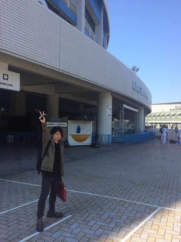 0naka20's tweet photo. 会場が野球場QVCマリンフィールドの隣だったー http://t.co/luLbROYOdo