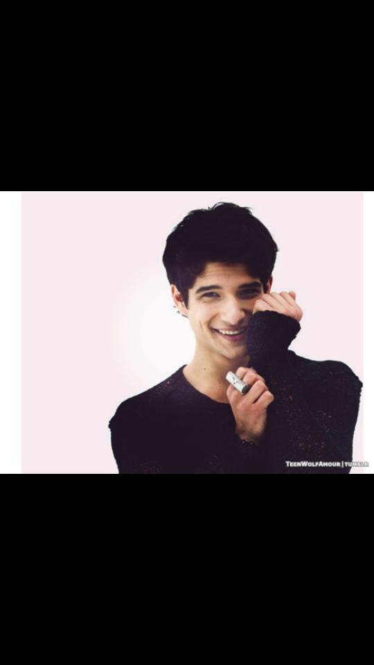 Iyiki dogdun tyler posey ! Olm cok yakisikli :33 happy birthday ! 