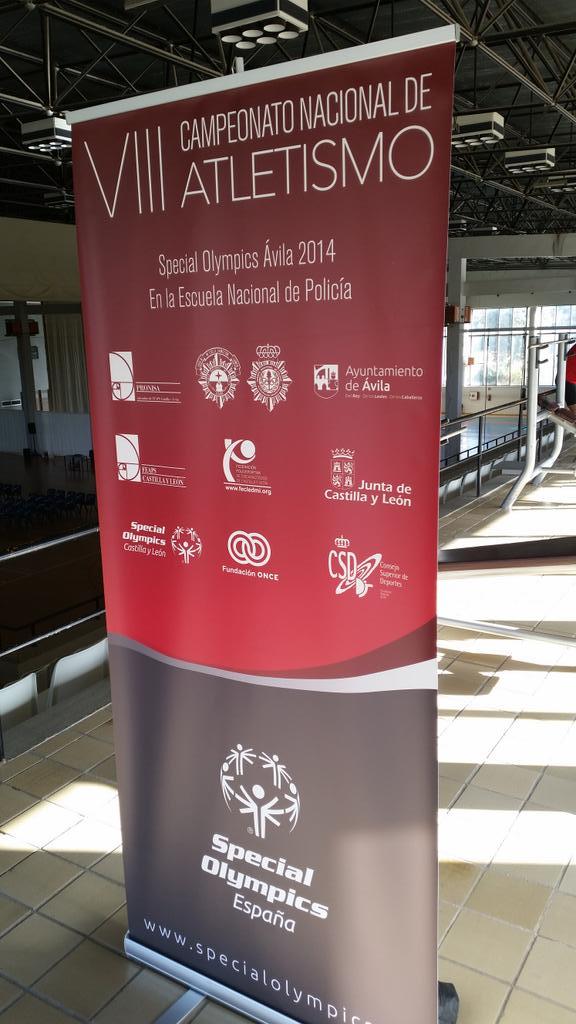 ufpol's tweet photo. Fin de semana.Academia #policía #Avila.Campeonato "special olímpico".@oposicionCNP @blogdelopositor @PolisSolidarios http://t.co/zJuG1rcdq2