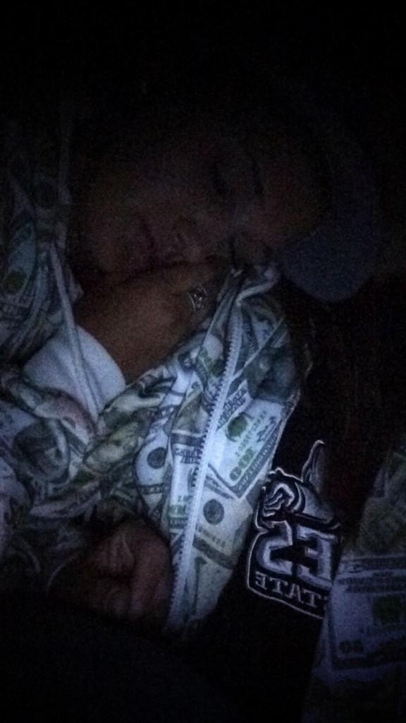 elkins_lany's tweet photo. Adore this sleeping little beauty. π @KennaSullivan1 #cutesleeper #snuggles #besttttfriend http://t.co/xYRT7TROlw