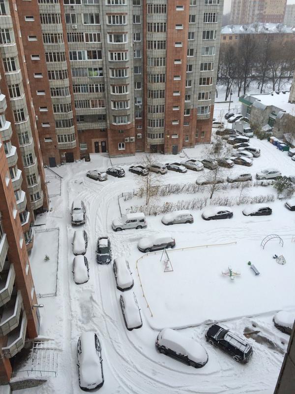 AnyChoon's tweet photo. Двор дома Сибирская,52 - 1-я Красноармейская, 31!!! @naboleloperm http://t.co/RnioEmIAx2