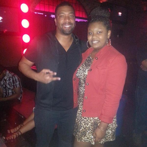 DeRayDavis's tweet photo. “@sarahsings96: Chilled with some of my fav comedians tonight @LotusLoungeGSO #squadent http://t.co/961leNZZzR” dope I LOVE NC!!