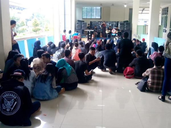 ukmsenipolnep's tweet photo. http://t.co/2BTozFuENG