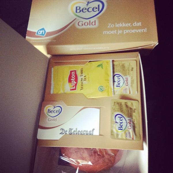 elsb's tweet photo. Een lekker begin van de zaterdag! Gratis ontbijt van @beceloficial en @albertheijn ! http://t.co/cbzctdOYUs