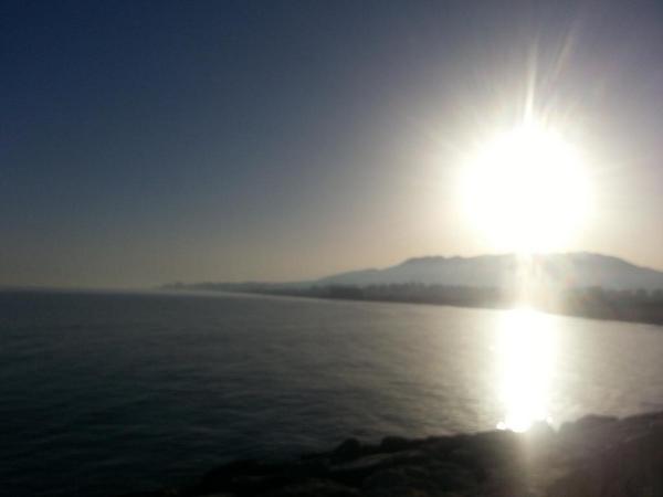 flyingdavidt's tweet image. Sunset in Malaga, Paella o'clock!