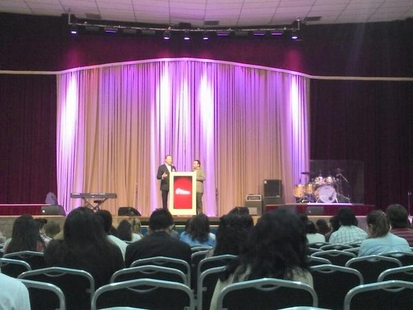 AngieTriay's tweet photo. @EQUIPLeaders  in Argentina! Thank you Mark!!! http://t.co/MMM8Me1nN6