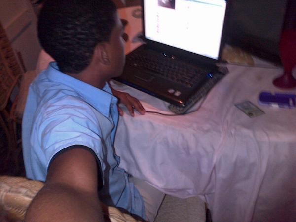 ElMotorola's tweet image. 