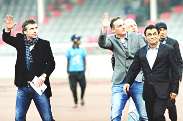 dailystarnews's tweet photo. #Bangladesh national #football team coach #LodewijkdeKruif, deputy #ReneKoster sacked http://t.co/DM7V8KW91c http://t.co/MKixXXnEwv