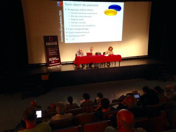 pastoretsberga's tweet photo. A l'Assemblea de la Coordinadora de @pastoretscat al #Teatre Auditori de #Navarcles #pastorets http://t.co/OrneVJIDbQ