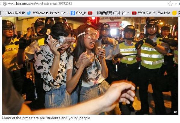 RealHongkongers's tweet photo. Little girl prortesters responded by #HK police using batons and pepper spray #Mongkok http://t.co/m0hAXln7To
