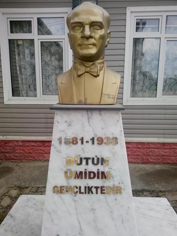 Umitlerin boşa cikmaz sari saclim