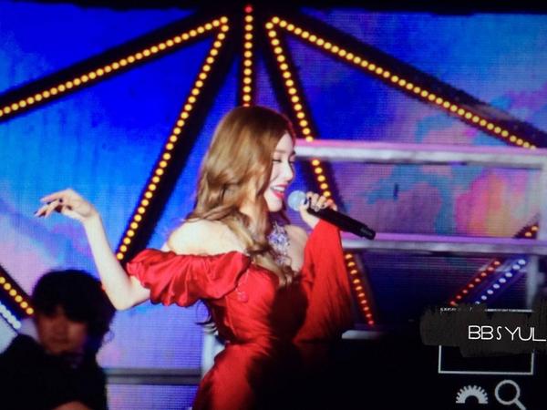 [PIC][17-10-2014]SNSD khởi hành đi Thượng Hải – Trung Quốc để tham dự "SMTOWN LIVE WORLD TOUR IV IN SHANGHAI" vào tối nay B0OJkr3CIAA0qMj