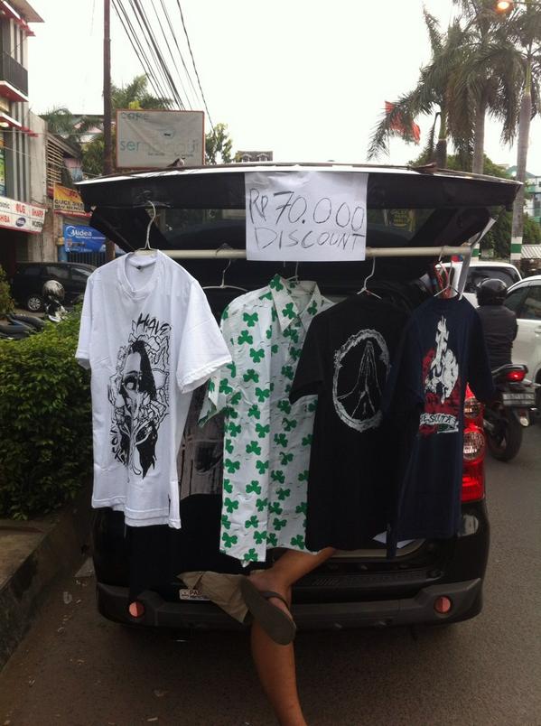 Ayoook ayok berkunjung ke mobile store kita di taman galaxy bekasi!