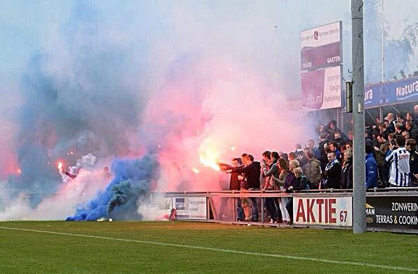 ForzaSCH's tweet photo. Laatste training voor de derby! #sc #heerenveen #HEEcam http://t.co/P5DxdKtyYV