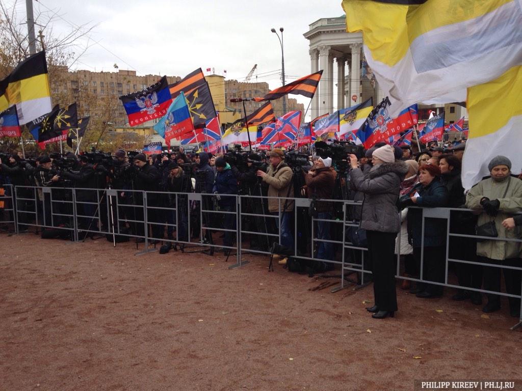 Митинг новороссия. Митинг новороссия. Митинг в поддержку донбасса. Митинг за новороссию. Митинг новороссия.