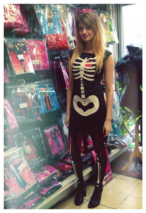 partypartyLDN's tweet photo. Come down to the shop and pick up a 10% discount voucher!! E8 2NP #justintime #halloween #london #party #partyparty http://t.co/xpqw2erheT