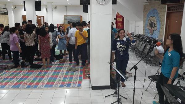 Sesi berkenalan..ada pemuda dari GKI Kowis, Buaran, Agus Salim, Bektim, Layur di kebaktian <a href="/PemudaGKIKP/">PemudaGKIKP</a>