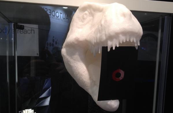 Ce Tyrannosaure croque la vis à pleines dents ! #imprimante3D <a href="/3DPrintshow/">3DPrintshow</a>