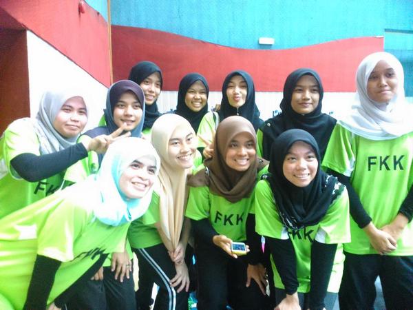 FKKSAF2014's tweet photo. Tahniah pasukan basketball (P) layak ke semi final esok! #FKK #SAF2014 http://t.co/j1g05t4VY7