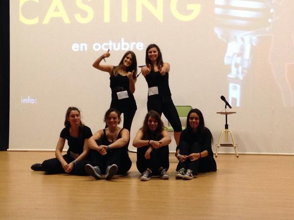 AMA2elmusical's tweet photo. También las coreografías están en el escenario #CastingForever http://t.co/U7dEOHVsw0