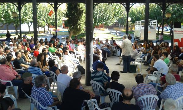pcrm_es's tweet photo. Ya está en marcha la #FiestaPCRM, empezamos con #Encuentro junto a @agarzon , Monereo y Lorena Gómez http://t.co/X0N2RAEyr5