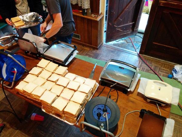 Iemand honger? #JOTAJOTI #jotihunt #tosti