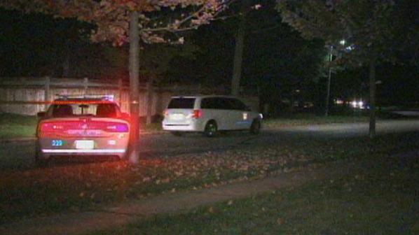 CP24's tweet photo. UPDATED: One male dead, another in hospital after Mississauga stabbing
http://t.co/jGIuNLBrNE http://t.co/kYo0x9yIN0