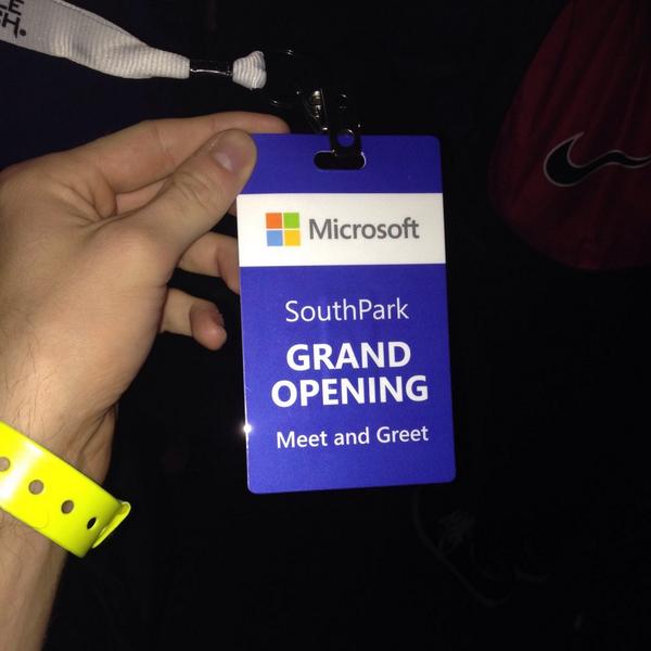 lucasshane's tweet photo. @kelly_clarkson Thanks to you now I get what I want! #microsoftnc http://t.co/94GlHGhSi6